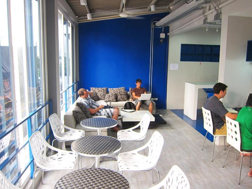 Jellybean Ezy Hostel Sathorn Μπανγκόκ Εξωτερικό φωτογραφία