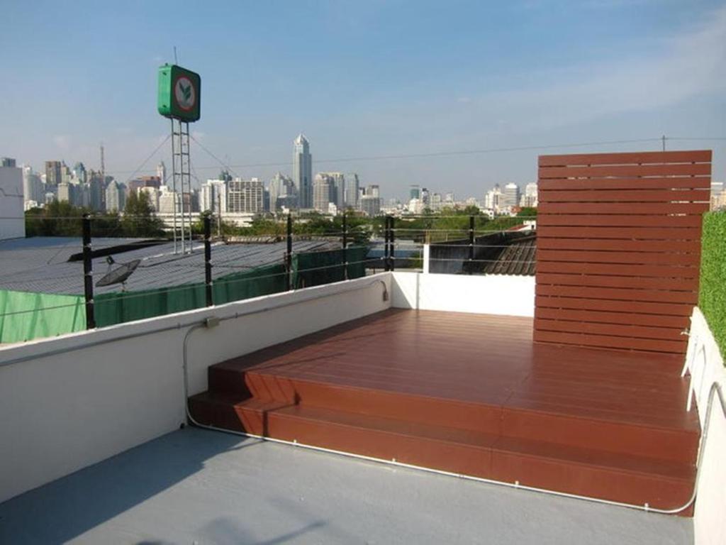 Jellybean Ezy Hostel Sathorn Μπανγκόκ Εξωτερικό φωτογραφία