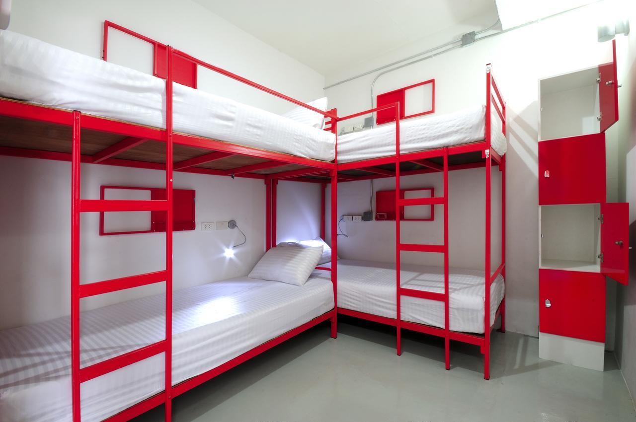 Jellybean Ezy Hostel Sathorn Μπανγκόκ Εξωτερικό φωτογραφία
