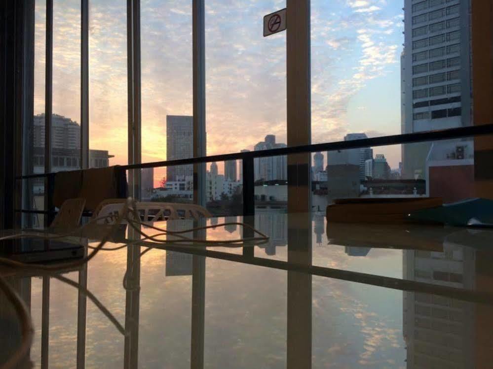 Jellybean Ezy Hostel Sathorn Μπανγκόκ Εξωτερικό φωτογραφία