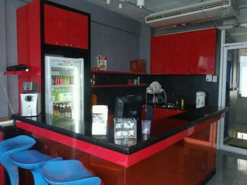 Jellybean Ezy Hostel Sathorn Μπανγκόκ Εξωτερικό φωτογραφία